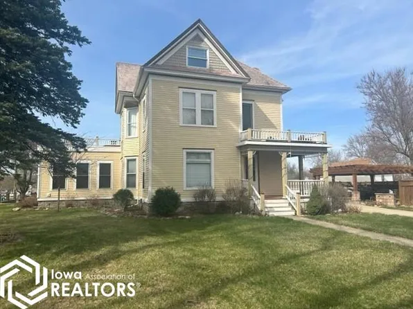 605 E McGregor St, Algona, IA 50511