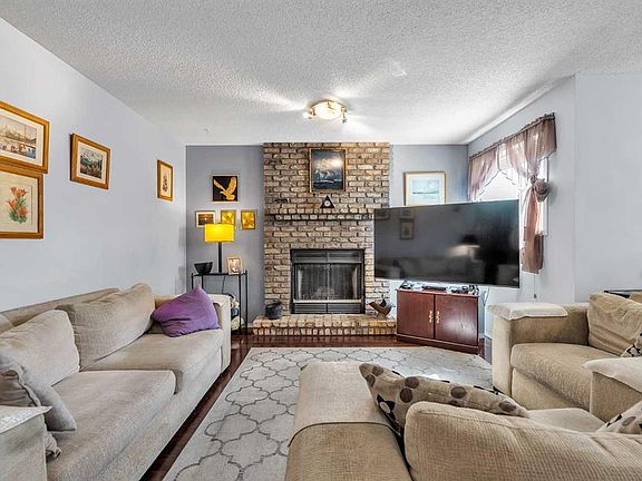 4th image of 53 NE Shawfield Rd SW
