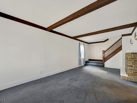 3rd image of 972 Arnet Ave