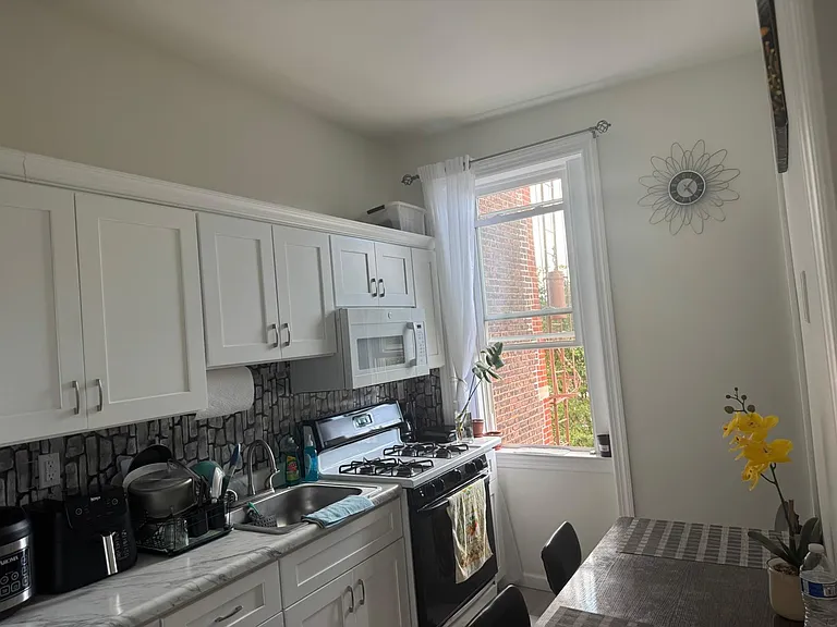 2025 New York Ave #2 — Photo 15