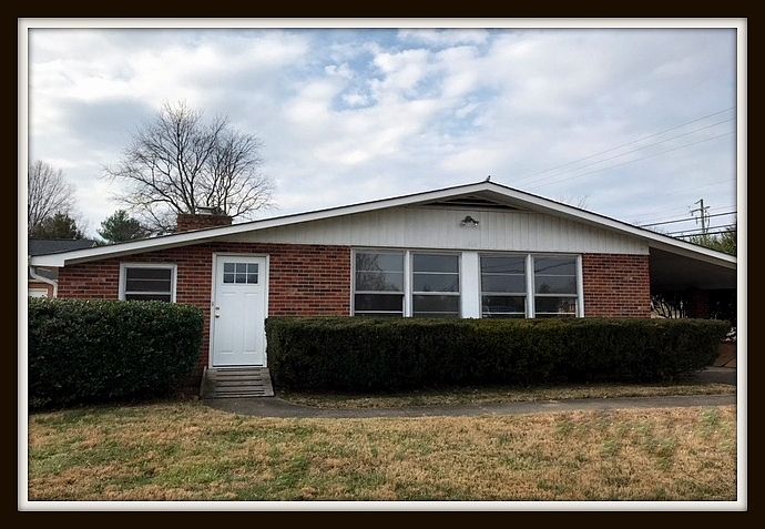 1st image of 819 Bourne St