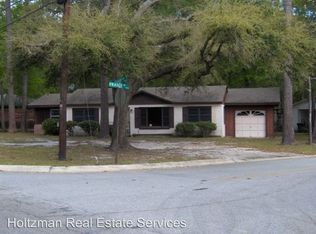 406 Fraser Dr, Hinesville, GA 31313