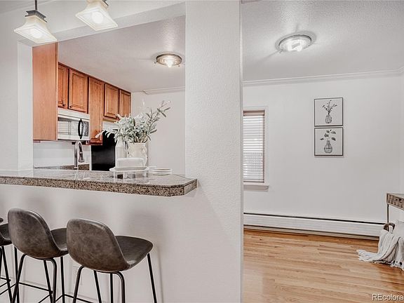 5th image of 920 Eudora St #102