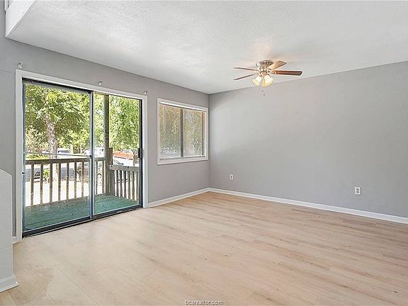4th image of 1214 Holik Dr APT A