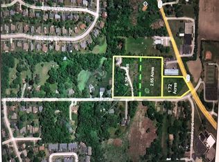 214 Raffel Rd, Woodstock, IL 60098