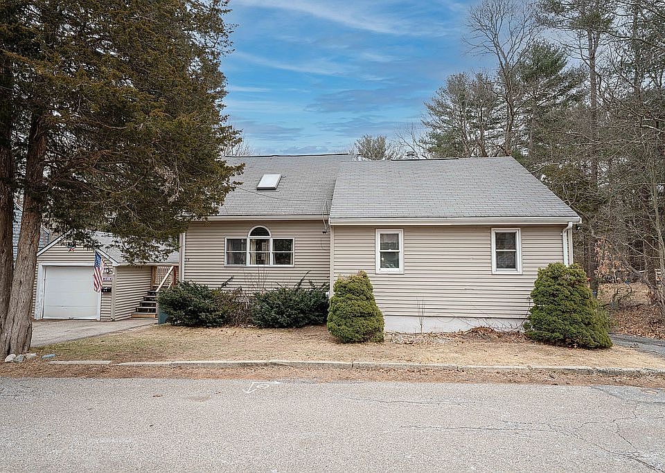 1st image of 38 Sylvan Ct