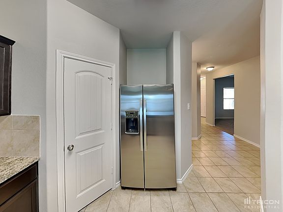5th image of 1121 Autumnwood Dr