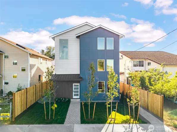 9323 Marcus Avenue S, Seattle, WA 98118