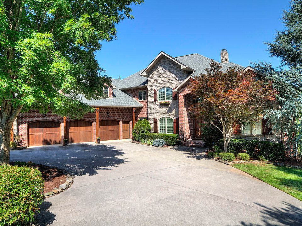 1st image of 575 Conkinnon Dr