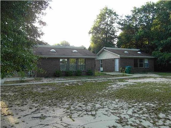 4th image of 6305/6309 Banyan Dr