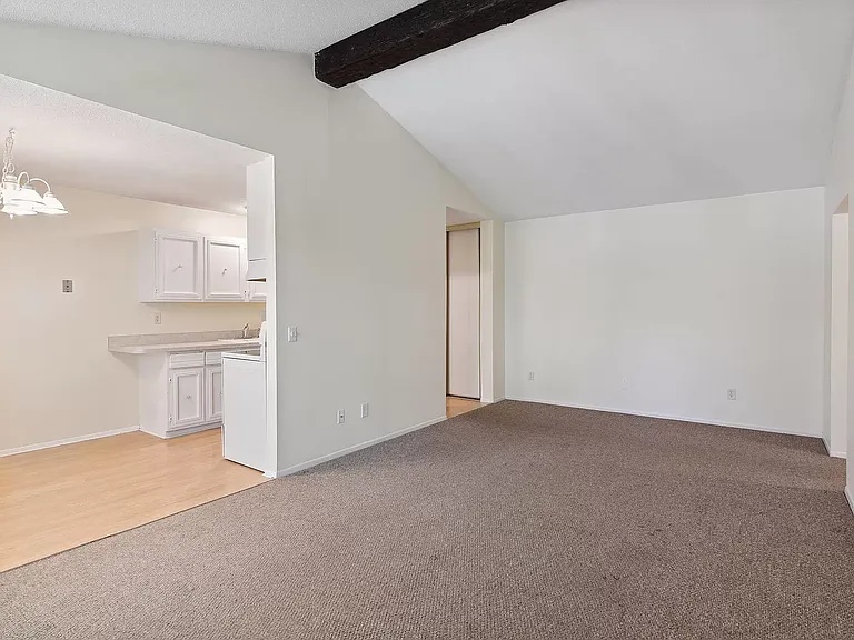 819 Smetana Rd #7 — Photo 15