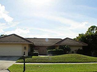 5972 Pinebrook Dr, Boca Raton, FL 33433