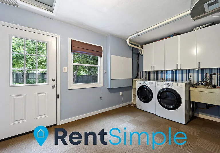618 S Barton St — Photo 25