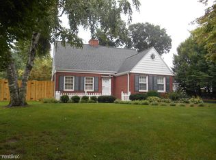 1560 Sherwood Ave SE, East Grand Rapids, MI