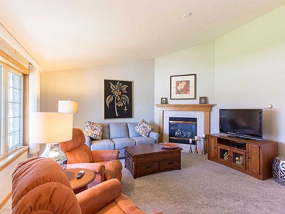 3rd image of 1757 Briarwood Ct
