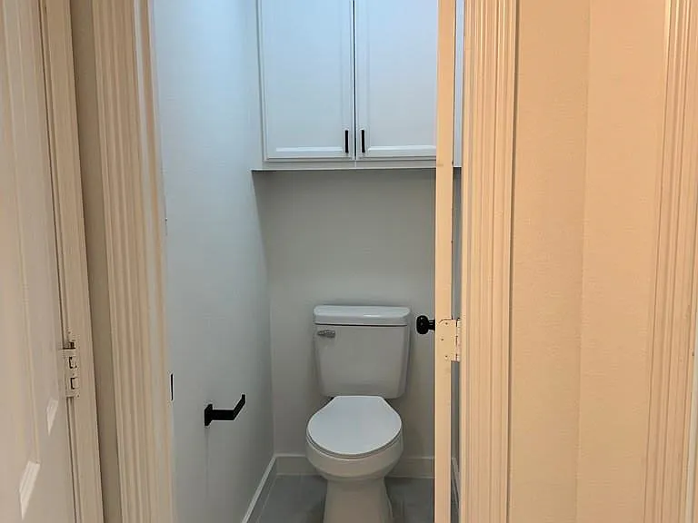 2522 Country Dr N — Photo 15