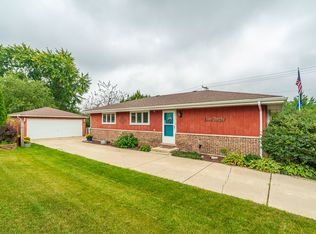 17029 Sycamore Ln, Oak Forest, IL
