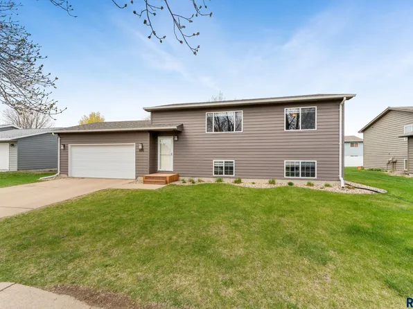 805 N Rose Ave, Tea, SD 57064