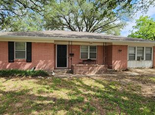 1209 Haines Dr, College Station, TX 77840