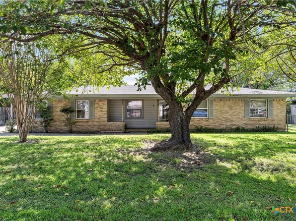 207 N 2nd St, Little River Academy, TX 76554