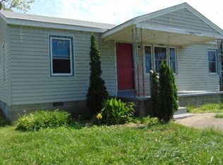 1039 Daniels Trl, Halifax, VA 24558