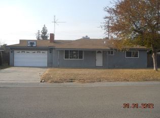 1053 Cara Rd, Dinuba, CA 93618