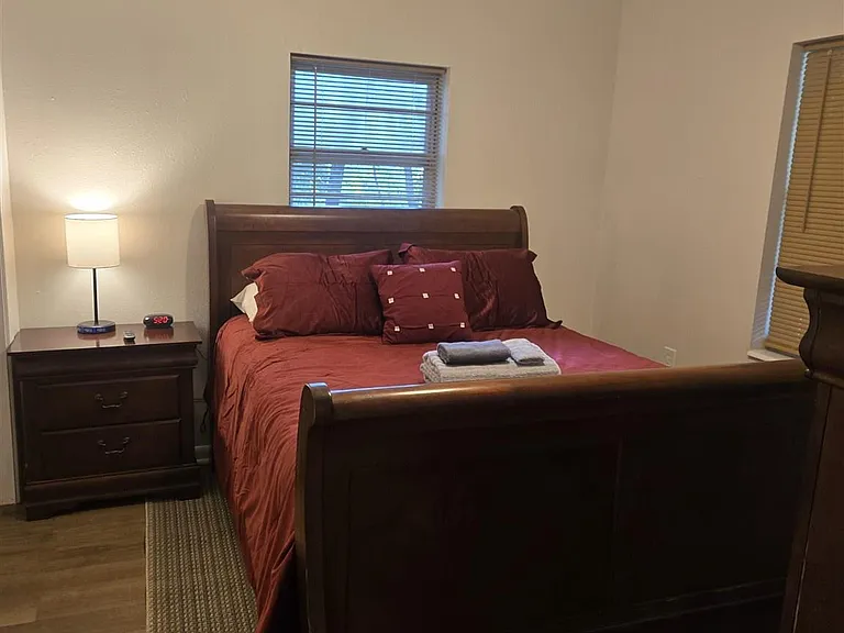 4329 Martha St — Photo 17