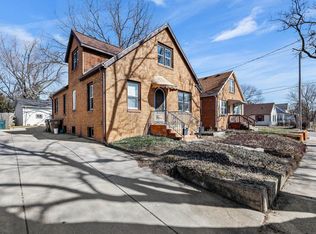 3256 Milwaukee St, Madison, WI 53714