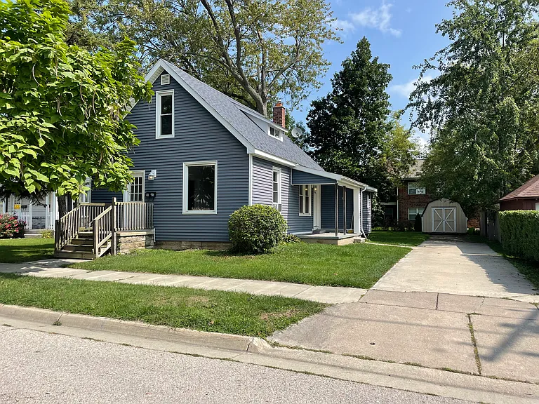 1815 Grant Pl — Photo 1