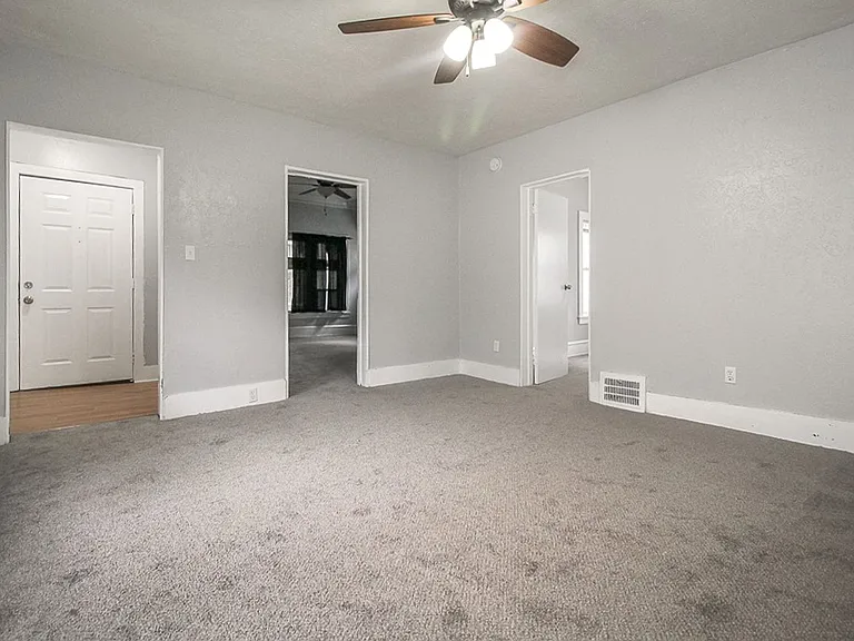 3104 Seymour Ave — Photo 12