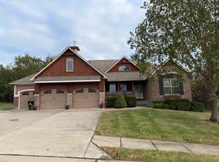 2204 Alexandria Ln, Pleasant Hill, MO 64080