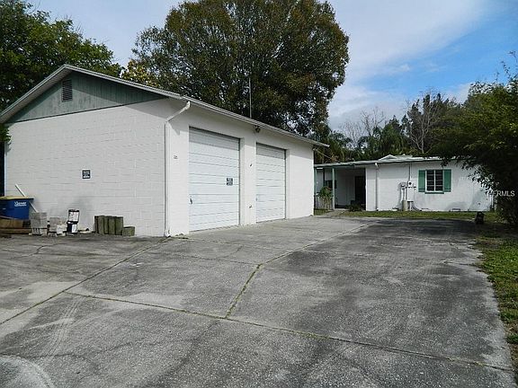 3rd image of 221 Tulane Ave