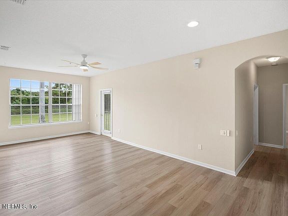 4th image of 10550 BAYMEADOWS Road #924