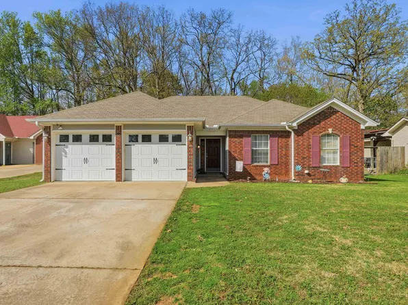 212 Rodney Guthrie Dr, Cabot, AR 72023