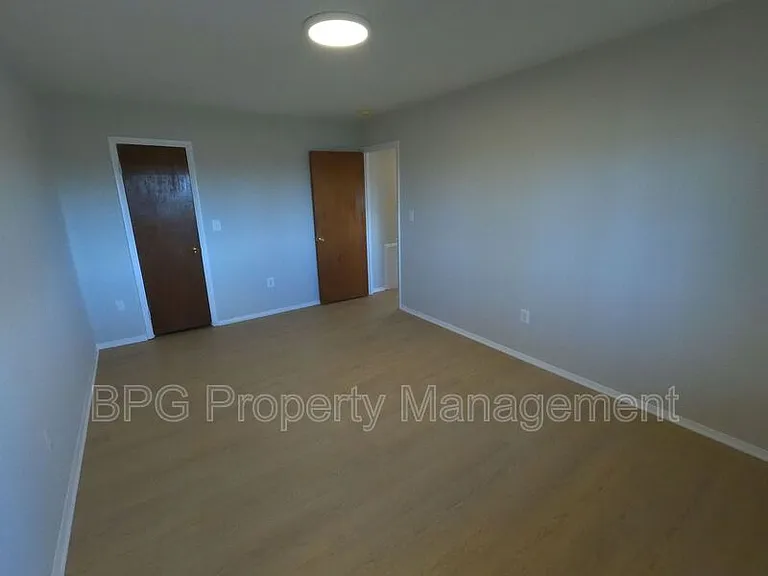 8810 Wesley Ave #203 — Photo 11