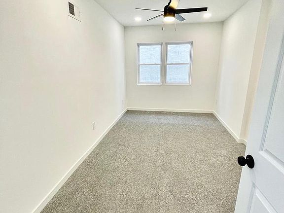 5th image of 912 N 30th St
