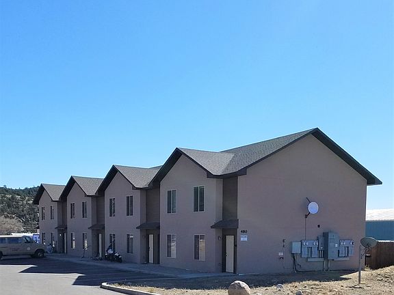 3rd image of 480 Antero Cir