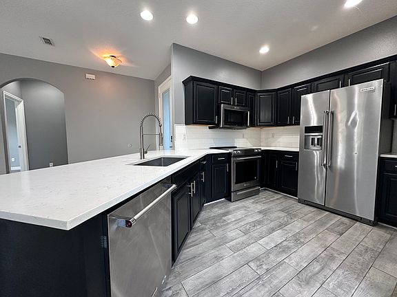 4th image of 4009 Knight Ave