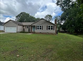 106 Saddletree Pl, Simpsonville, SC 29681