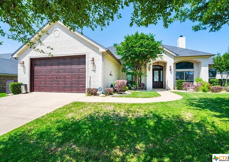 1st image of 502 Crowfoot Dr