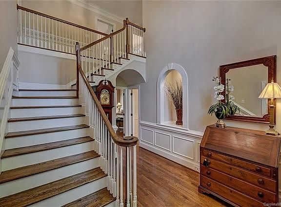 3rd image of 9342 Sardis Glen Dr