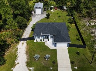 918 Dixie Ave, Lehigh Acres, FL 33972