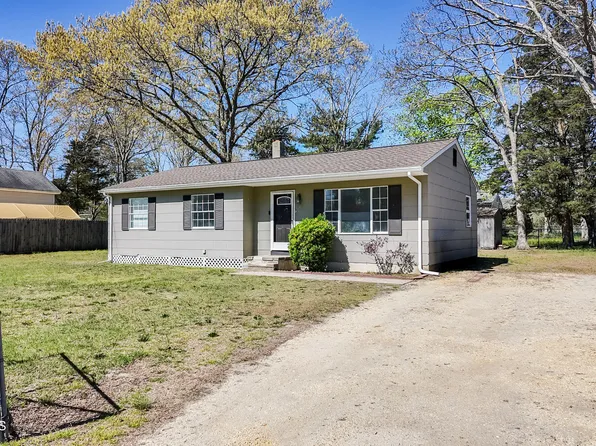 202 Keller St, Bayville, NJ 08721