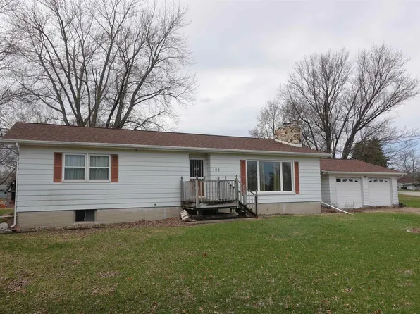 108 S Union St, Wataga, IL 61488