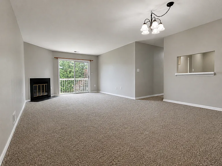 17 Barberry Ct — Photo 4