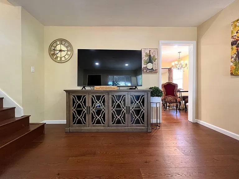 1635 Yajome St — Photo 7