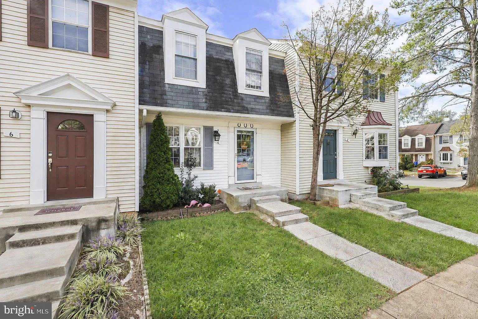3 bed, 3.5 bath, 1436 sqft, $2,700 — Photo 3