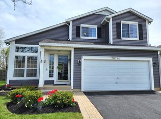 1063 S Pleasant Hill Gate, Waukegan, IL 60085