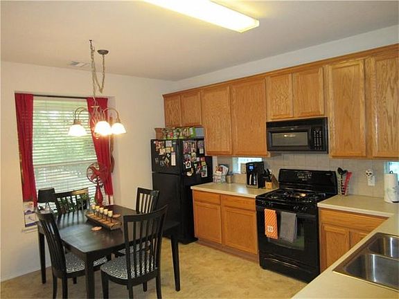 4th image of 8311 Empress Blvd