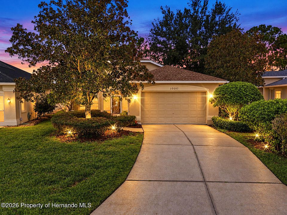 1st image of 10097 Holly Berry Dr